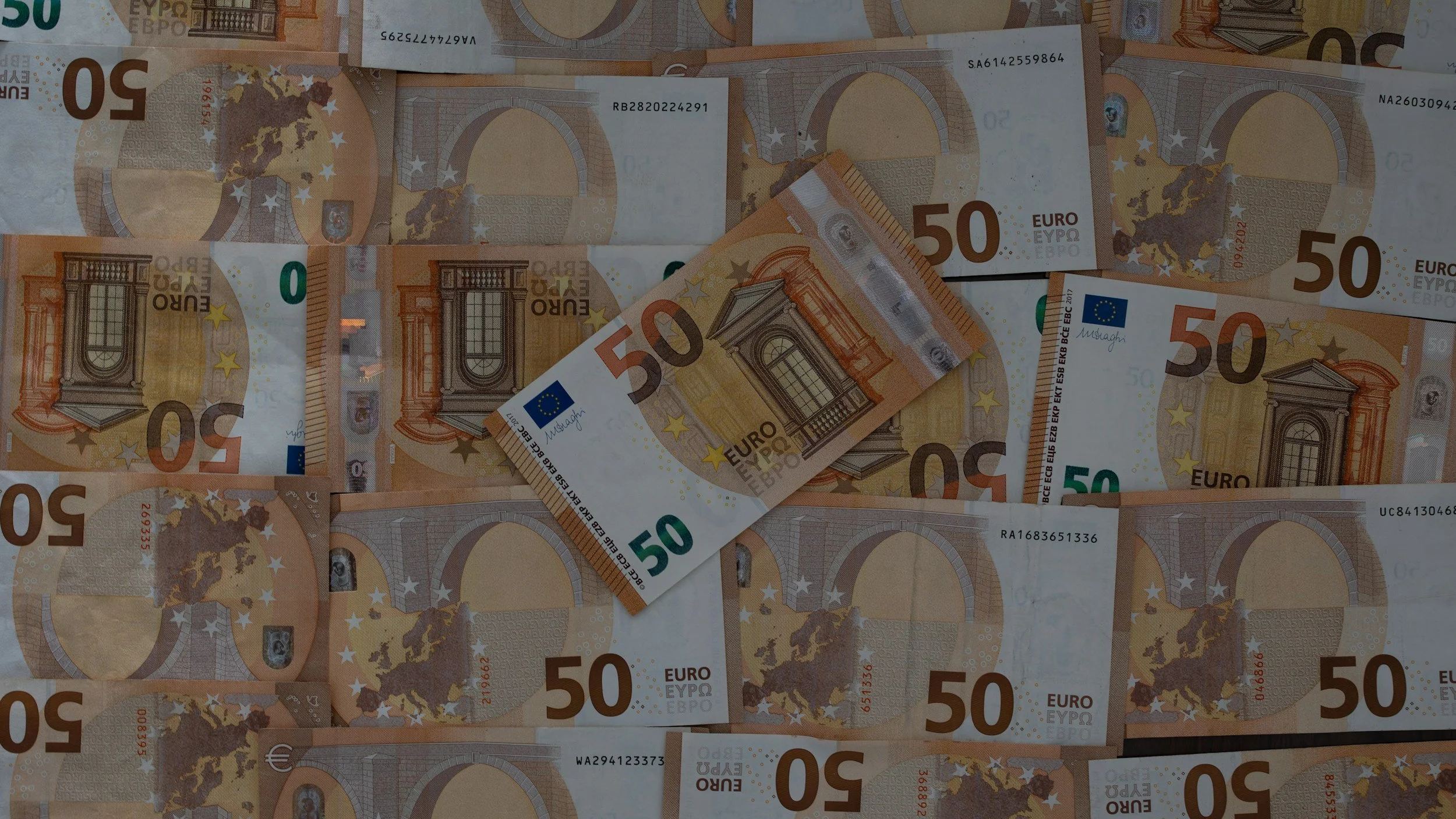 A pile of 50 Euro notes